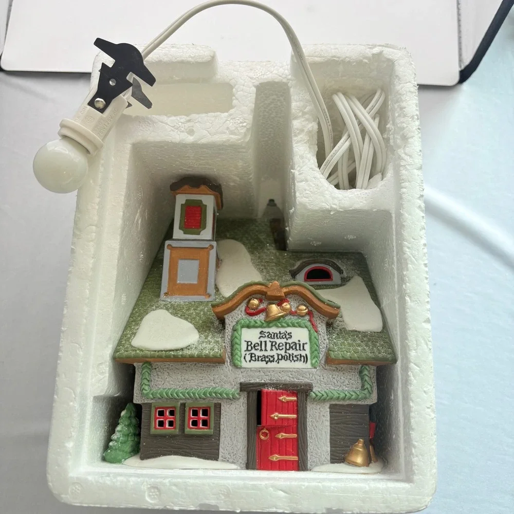 Department 56 North Pole Series Santa's Bell Repair Porcelain House Green Red